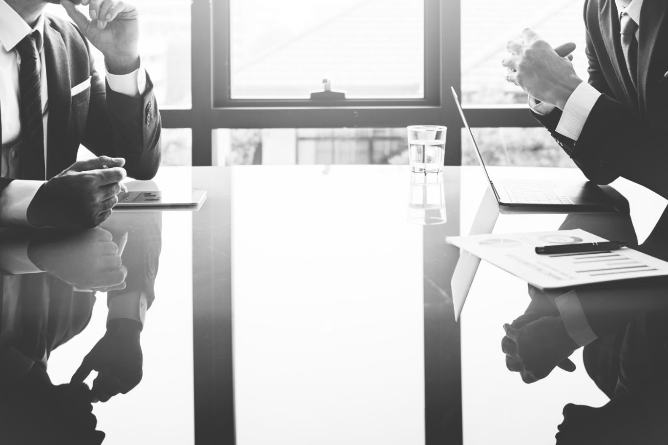 businessman-communication-company-meeting-concept